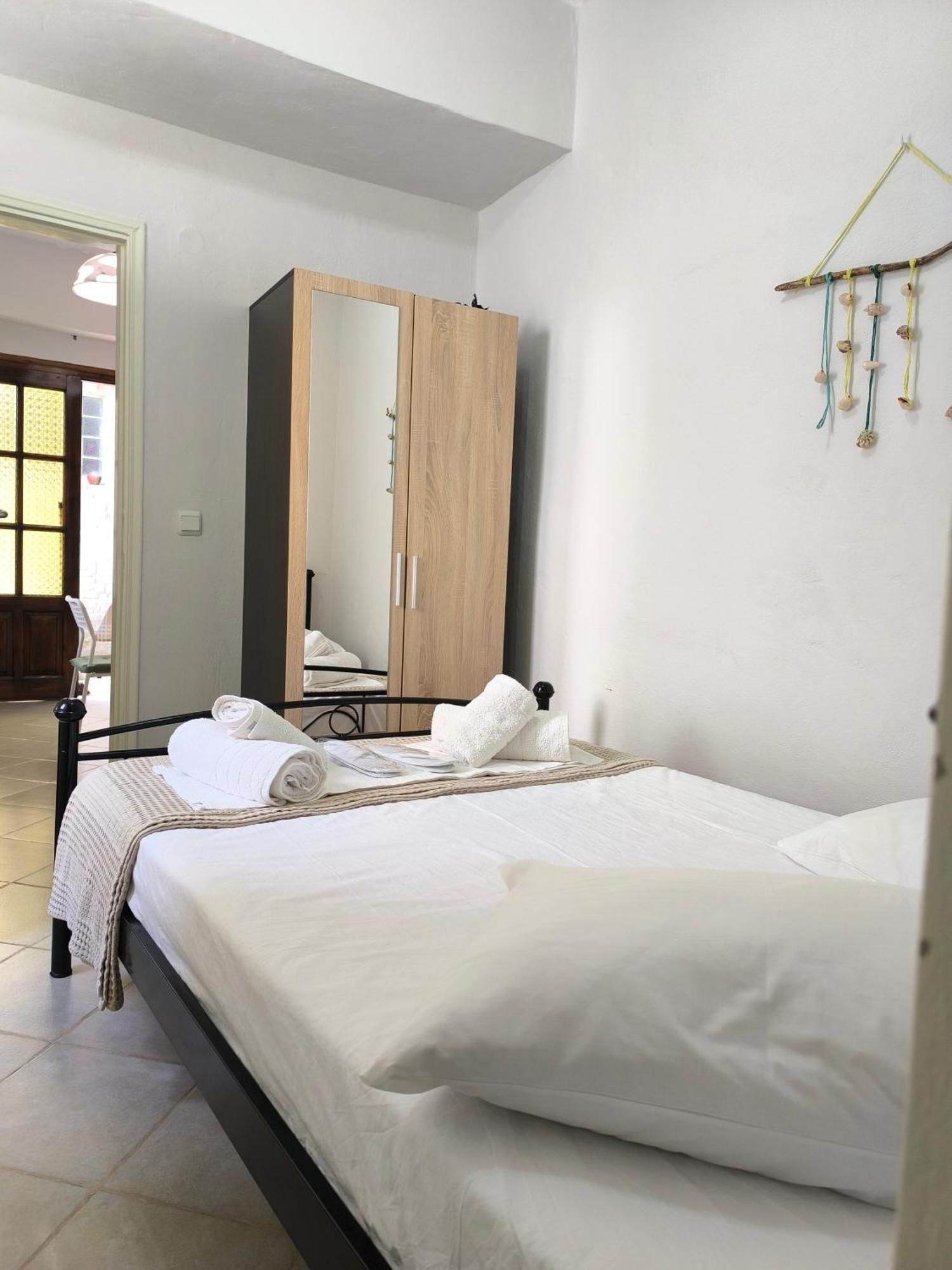 Poseidon Apartments Gaios Quarto foto